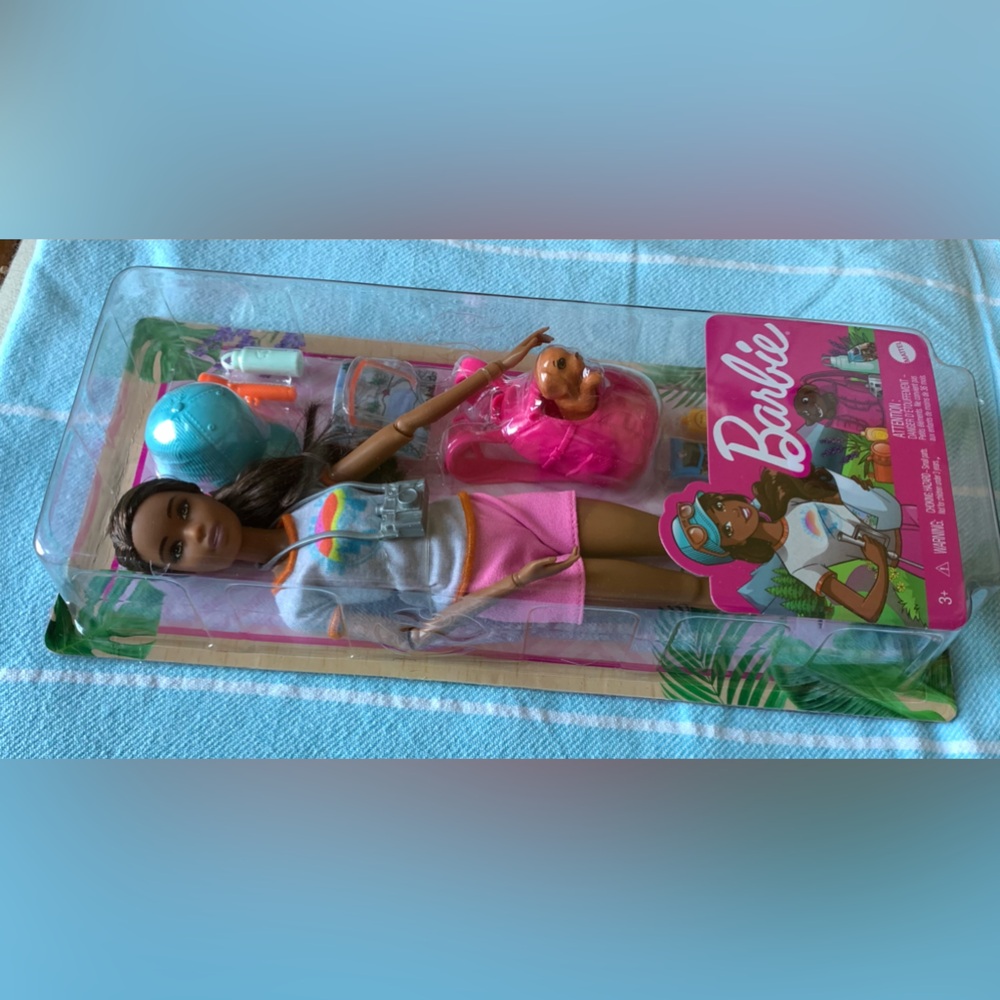 Posable Hiking Barbie, Puppy NIB - Picture 3 of 6